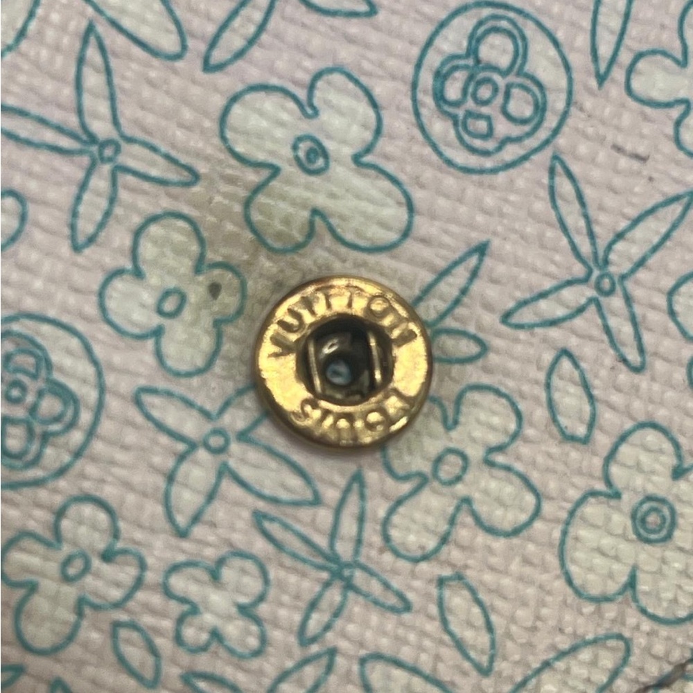 Louis Vuitton Monogram Wallet - Picture 8 of 10